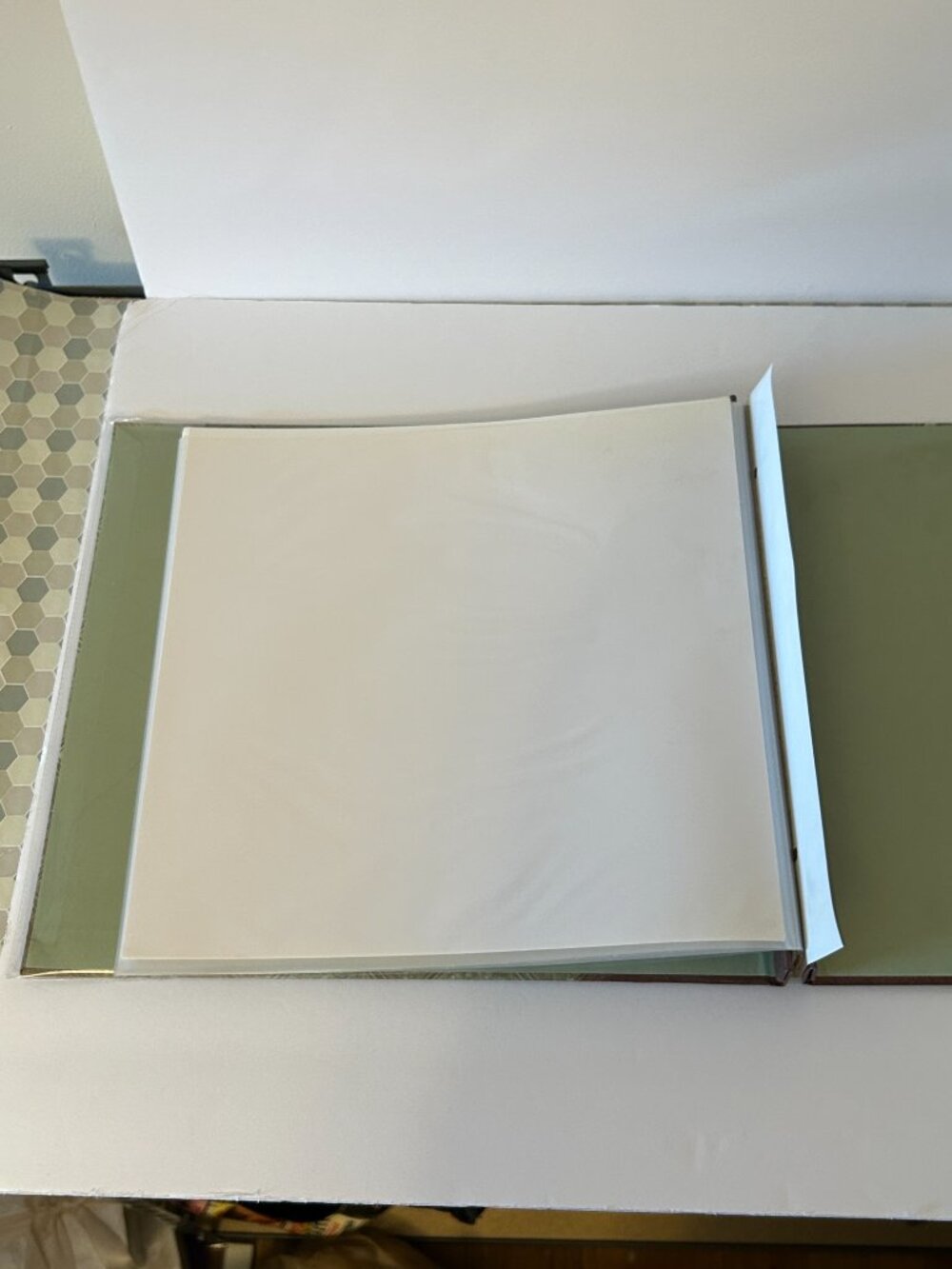 Recollections 12x12 Scrapbook Album Paris Eiffel Tower Green Brown Top Loading - Picture 15 of 15